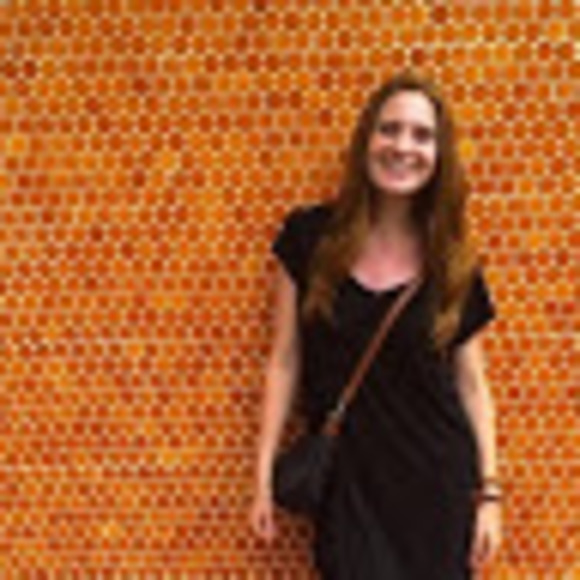 Meet your Posher, Katie - Picture 1 of 1